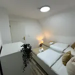 Exklusiv Hamburg Stadtrand-villa Mit Garten * Νόρντερστεντ