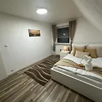Exklusiv Hamburg Stadtrand-villa Mit Garten * Νόρντερστεντ