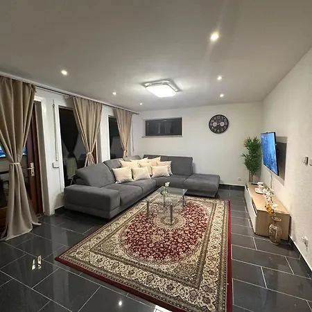 Appartement Exklusiv Hamburg Stadtrand-villa Mit Garten