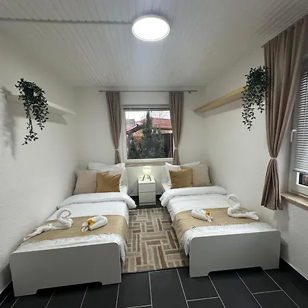 Daire Exklusiv Hamburg Stadtrand-villa Mit Garten *