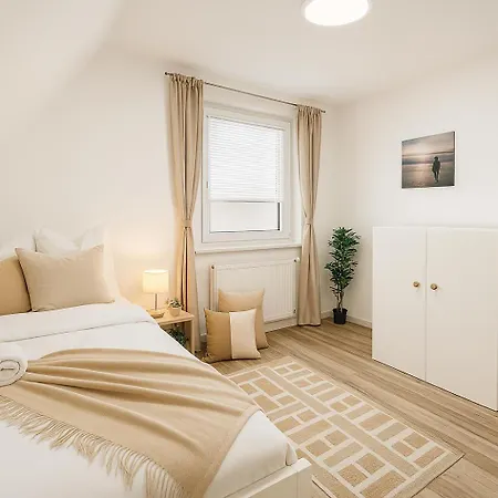 Exklusiv Hamburg Stadtrand-villa Mit Garten Norderstedt