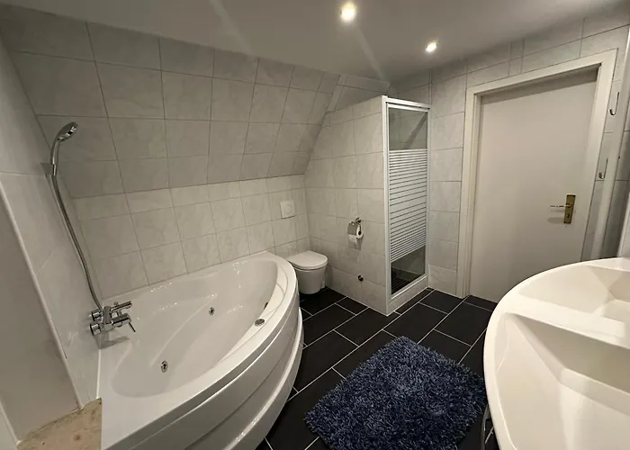 Appartement Exklusiv Hamburg Stadtrand-villa Mit Garten